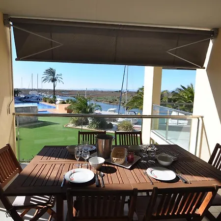Rnet - Port Gran Apartment
